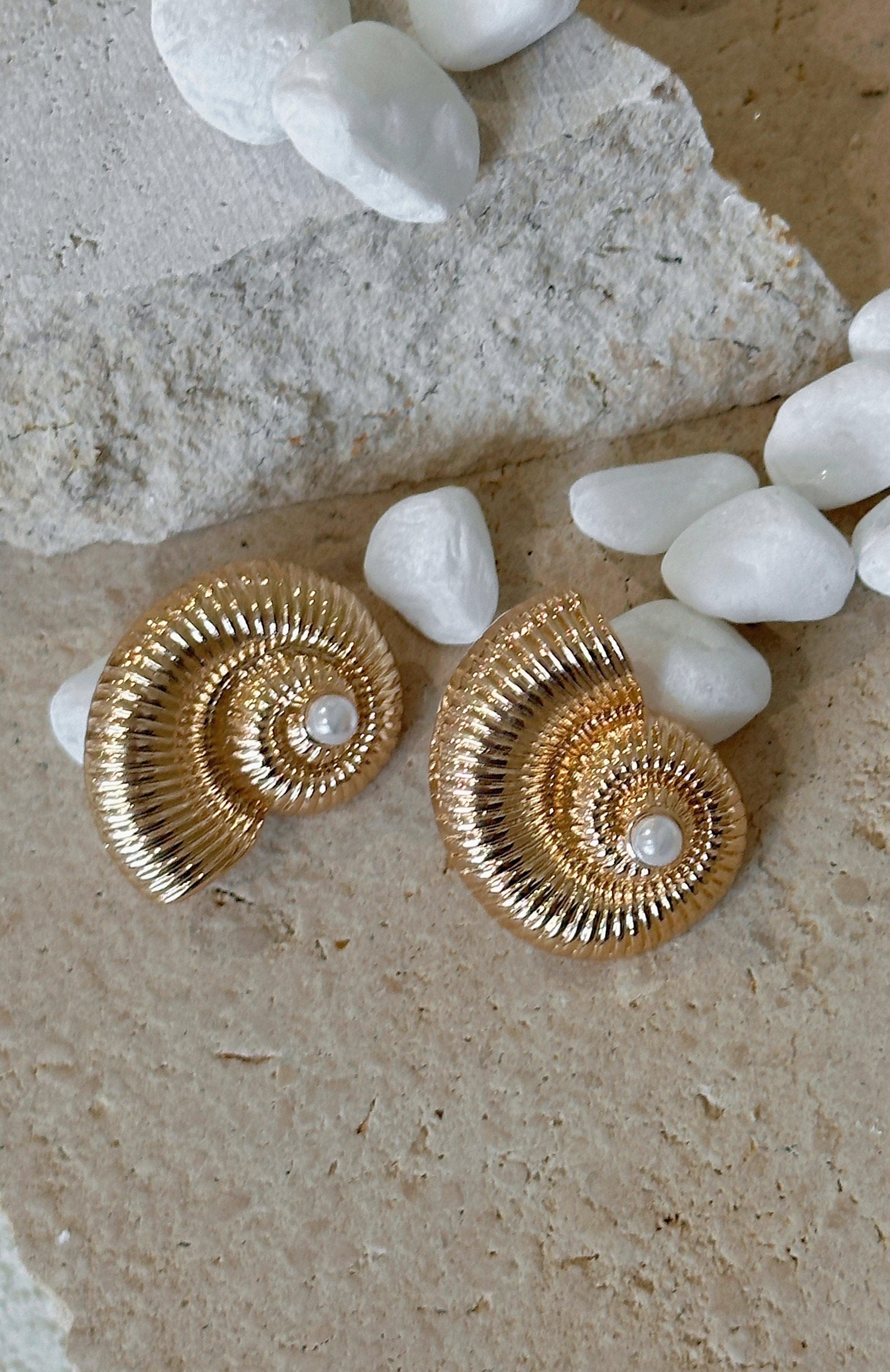 Solange Earrings Gold Product Image