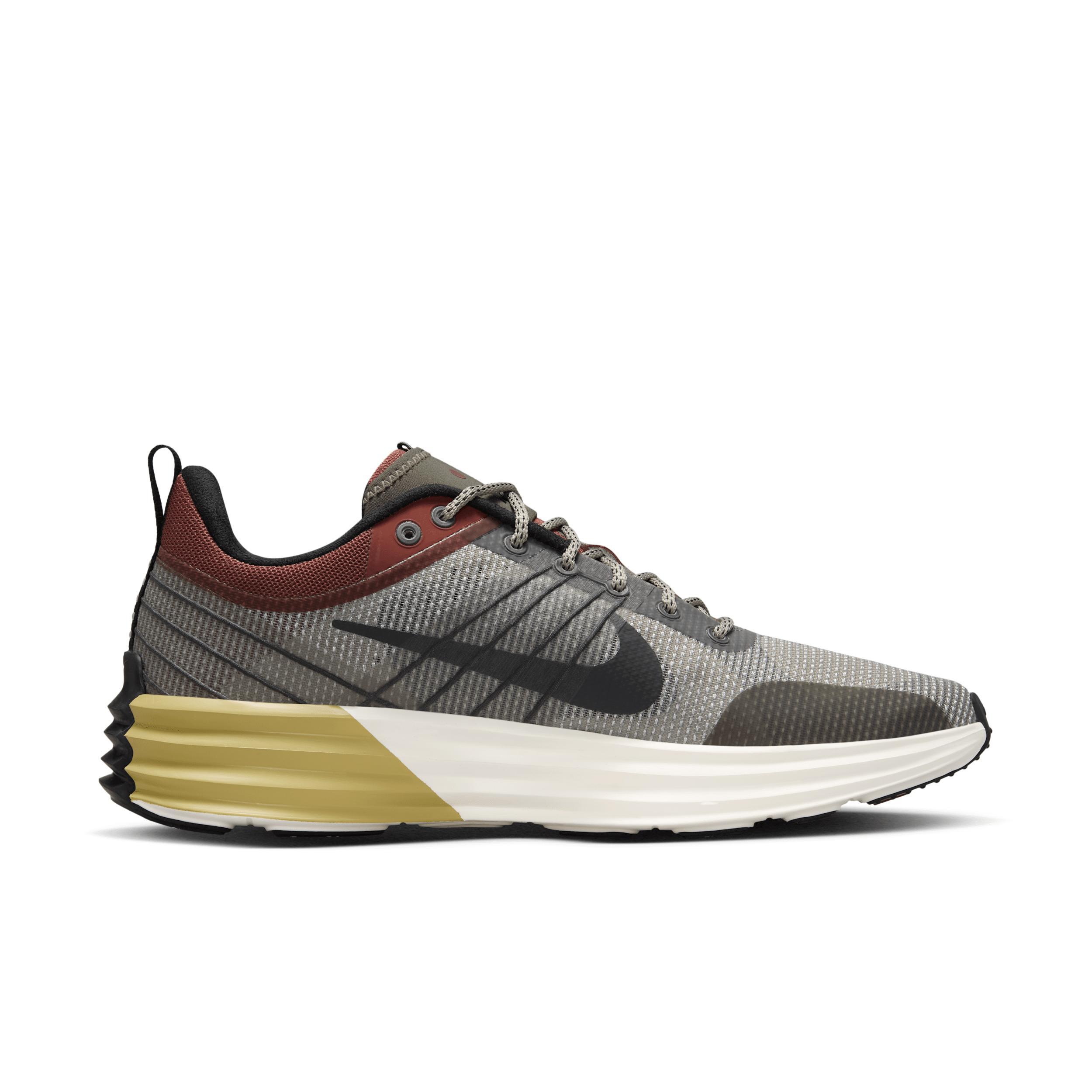 Nike Lunar Roam SE Men's Shoes Product Image