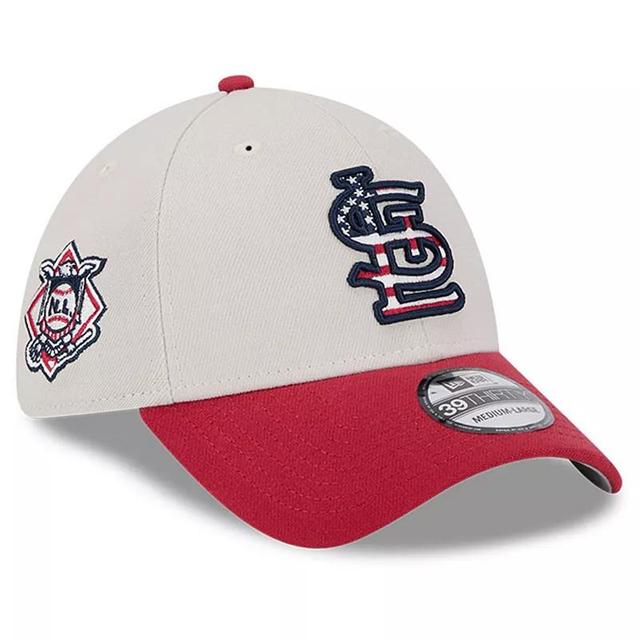 Mens New Era Khaki/Red St. Louis Cardinals 2024 Fourth of July 39THIRTY Flex Hat Product Image