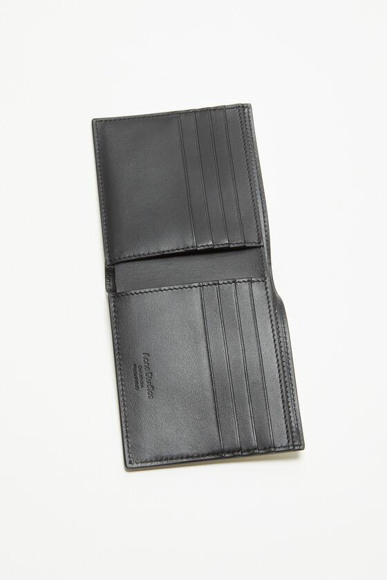 Folded leather wallet Product Image