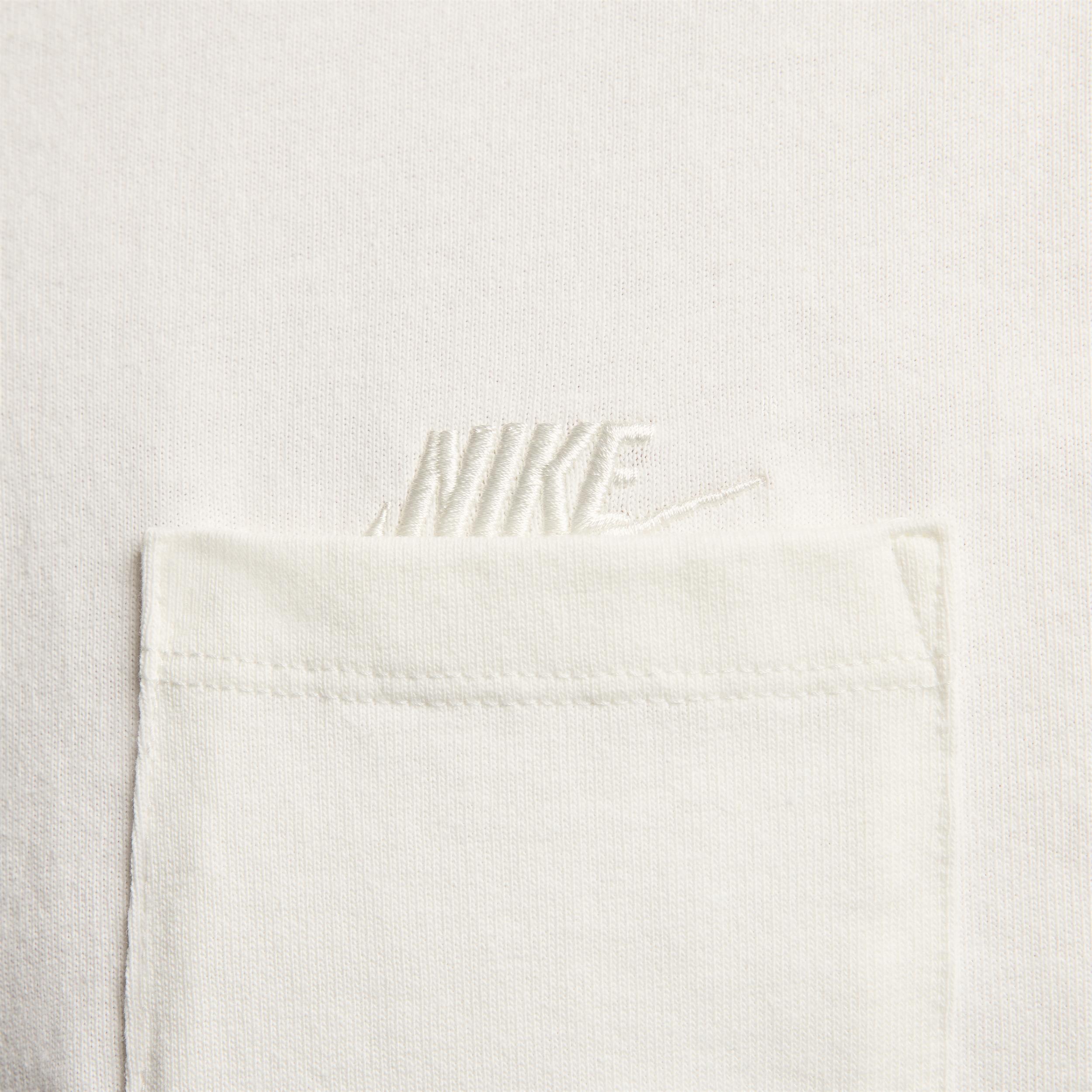 Men's Nike Sportswear Premium Essentials Long-Sleeve Pocket T-Shirt Product Image