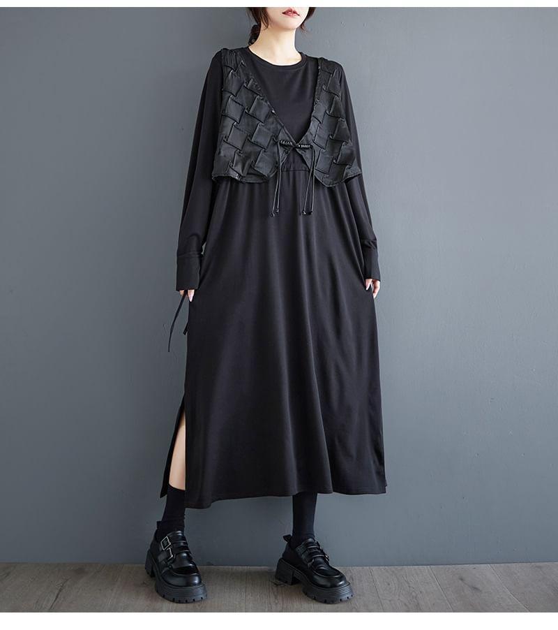 Long-Sleeve Round Neck Mock Two-Piece Frog Buttoned Slit Midi Tunic Dress Product Image