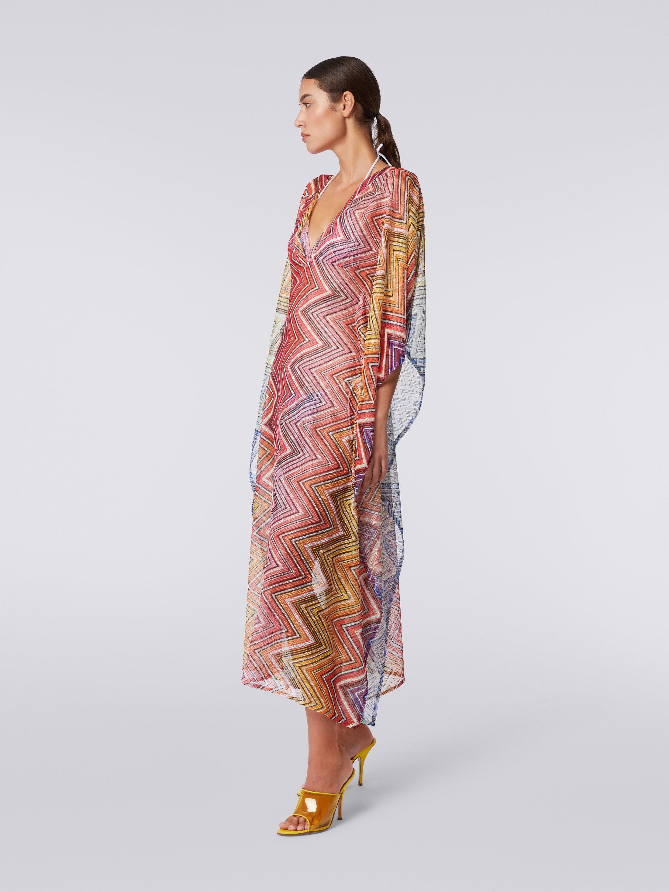 Long cover up kaftan in zigzag print fabric Product Image