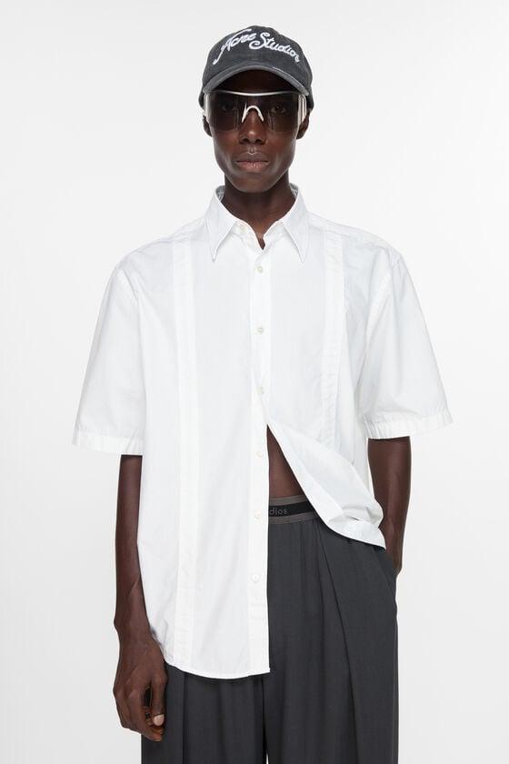 Short sleeve button-up shirt Product Image