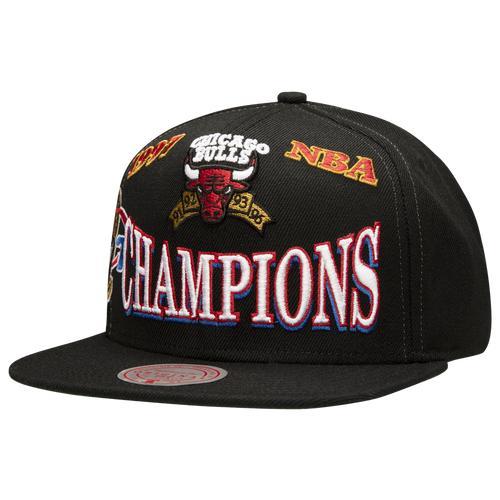 Mens Mitchell & Ness Black Chicago Bulls Hardwood Classics 1997 NBA Champions Snapback Hat Product Image