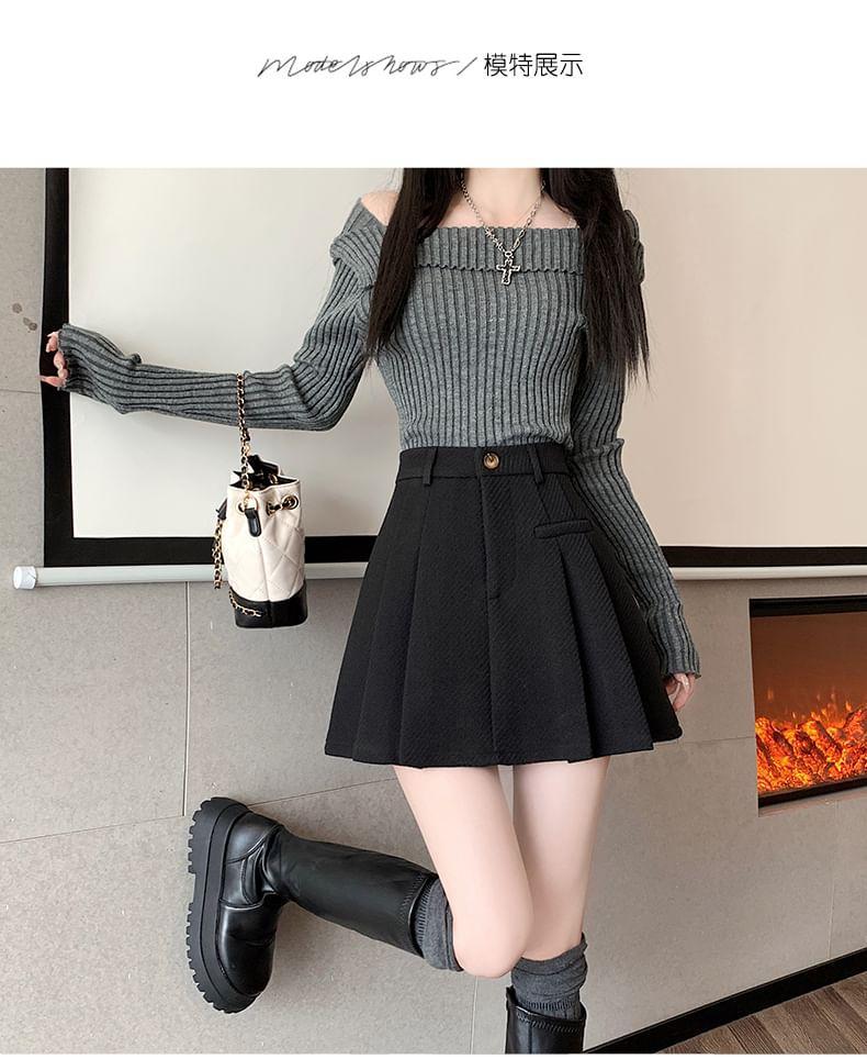 High Rise Plain Pleated A-Line Mini Skirt Product Image