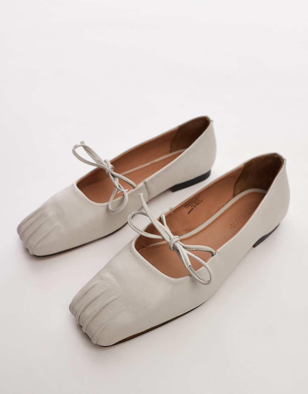 Topshop Bridget leather ballet flat with pinched toe in off white Product Image