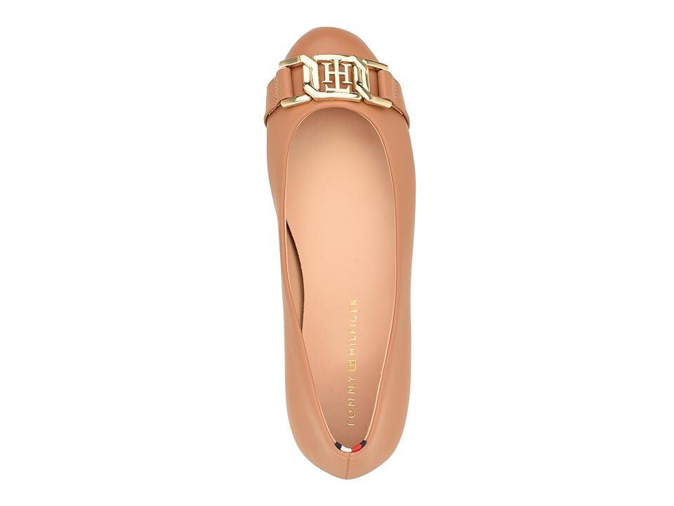 Tommy Hilfiger Gallyne (Caramel) Women's Flat Shoes Product Image