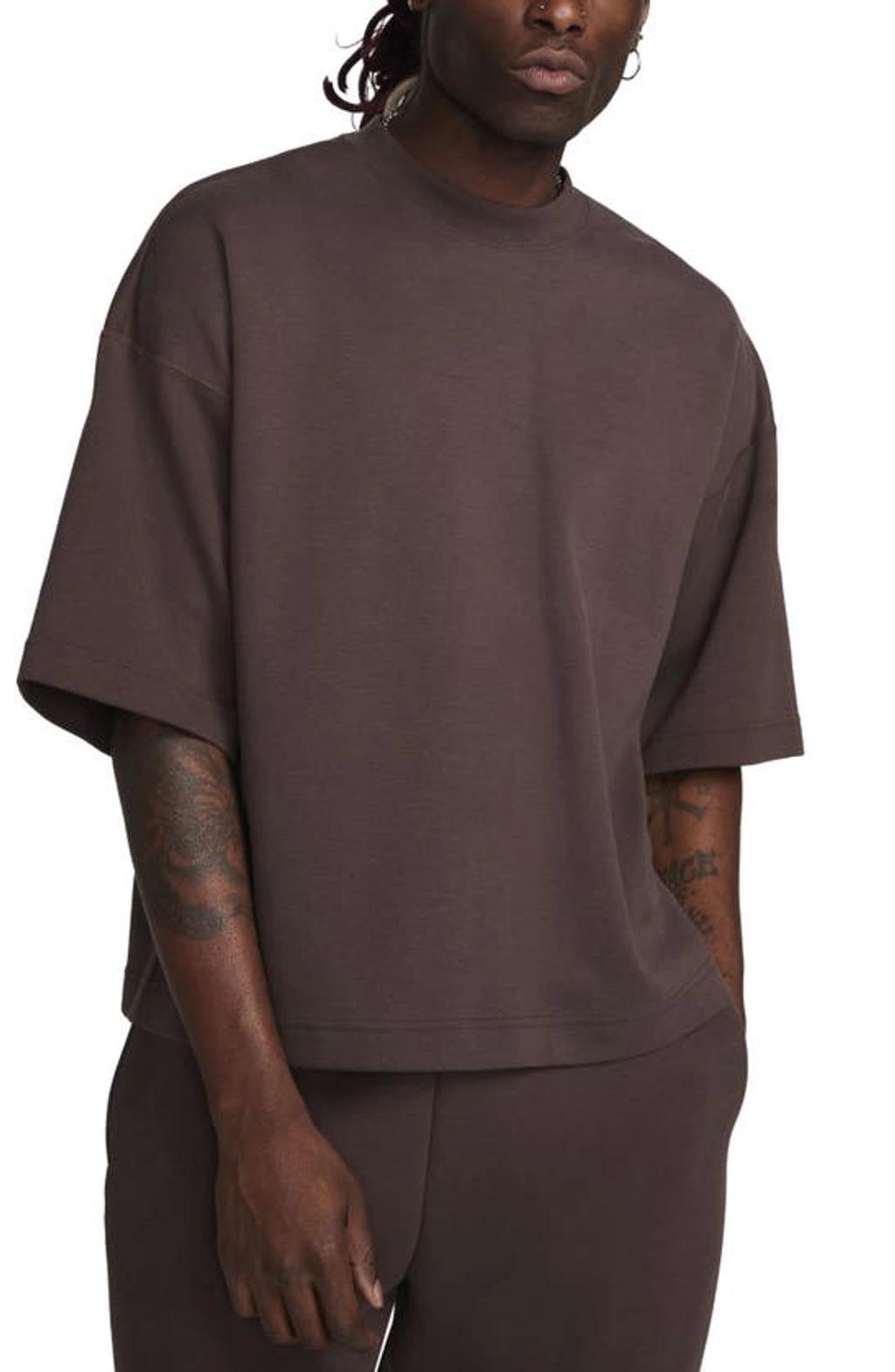 NIKE Men's  Sportswear Tech Fleece Reimagined Oversized Short-sleeve Sweatshirt In Brown Product Image