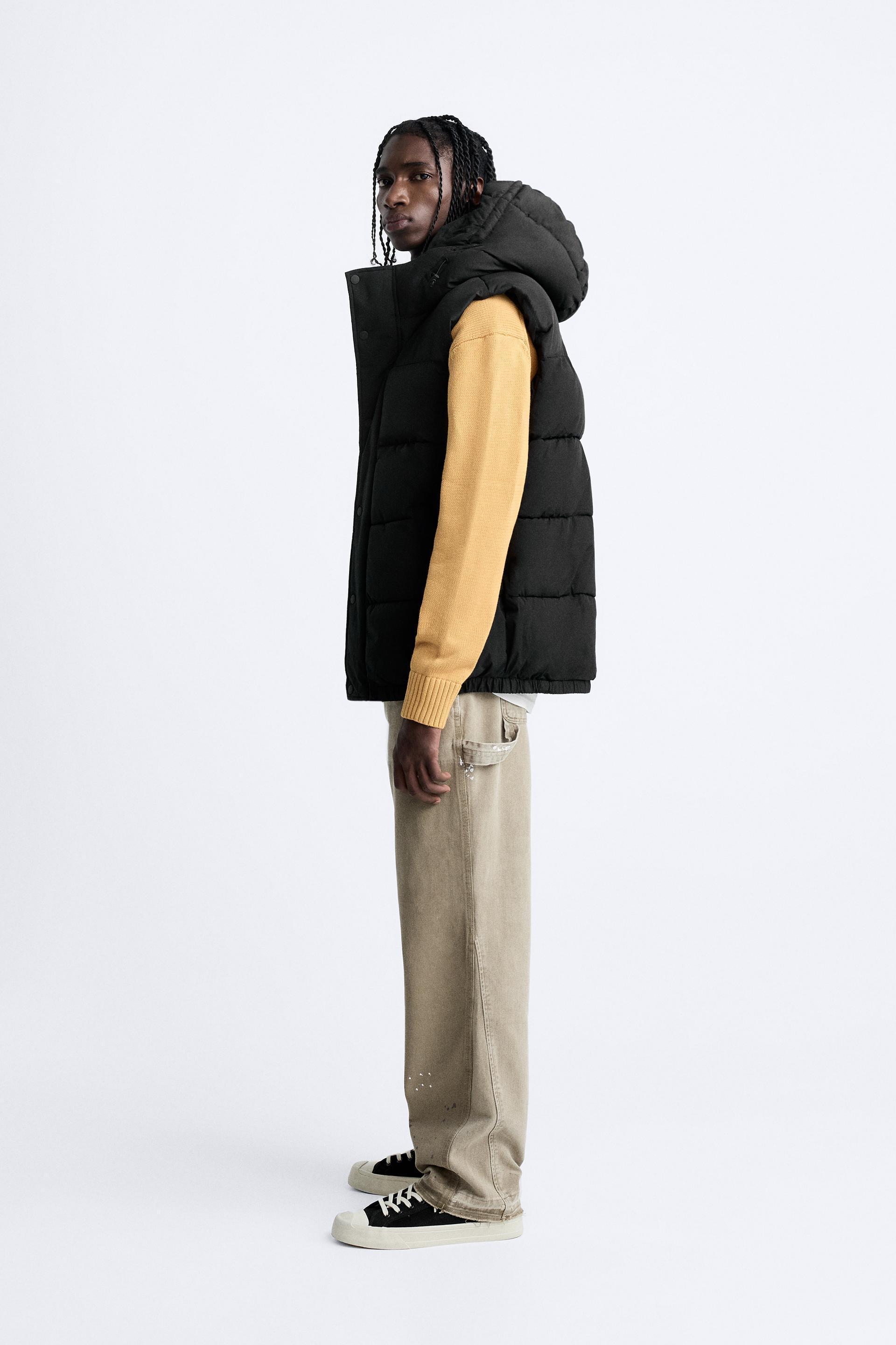 HOODED PUFFER VEST Product Image