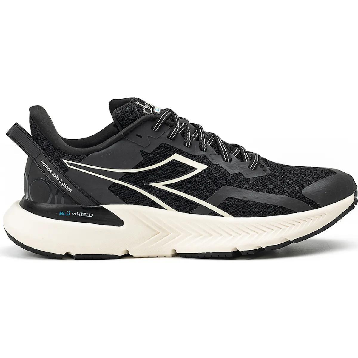 Women's | Diadora Mythos Blushield Volo 3 Glam Product Image