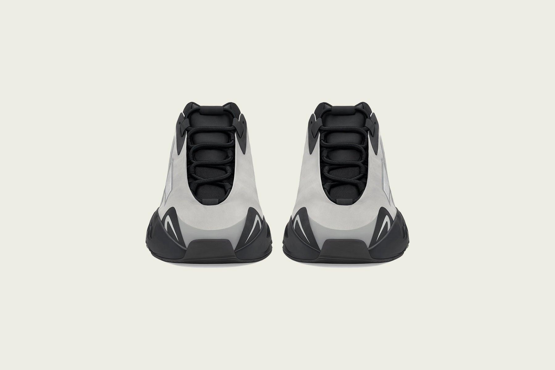 Yeezy 700 MNVN - Metallic Male Product Image