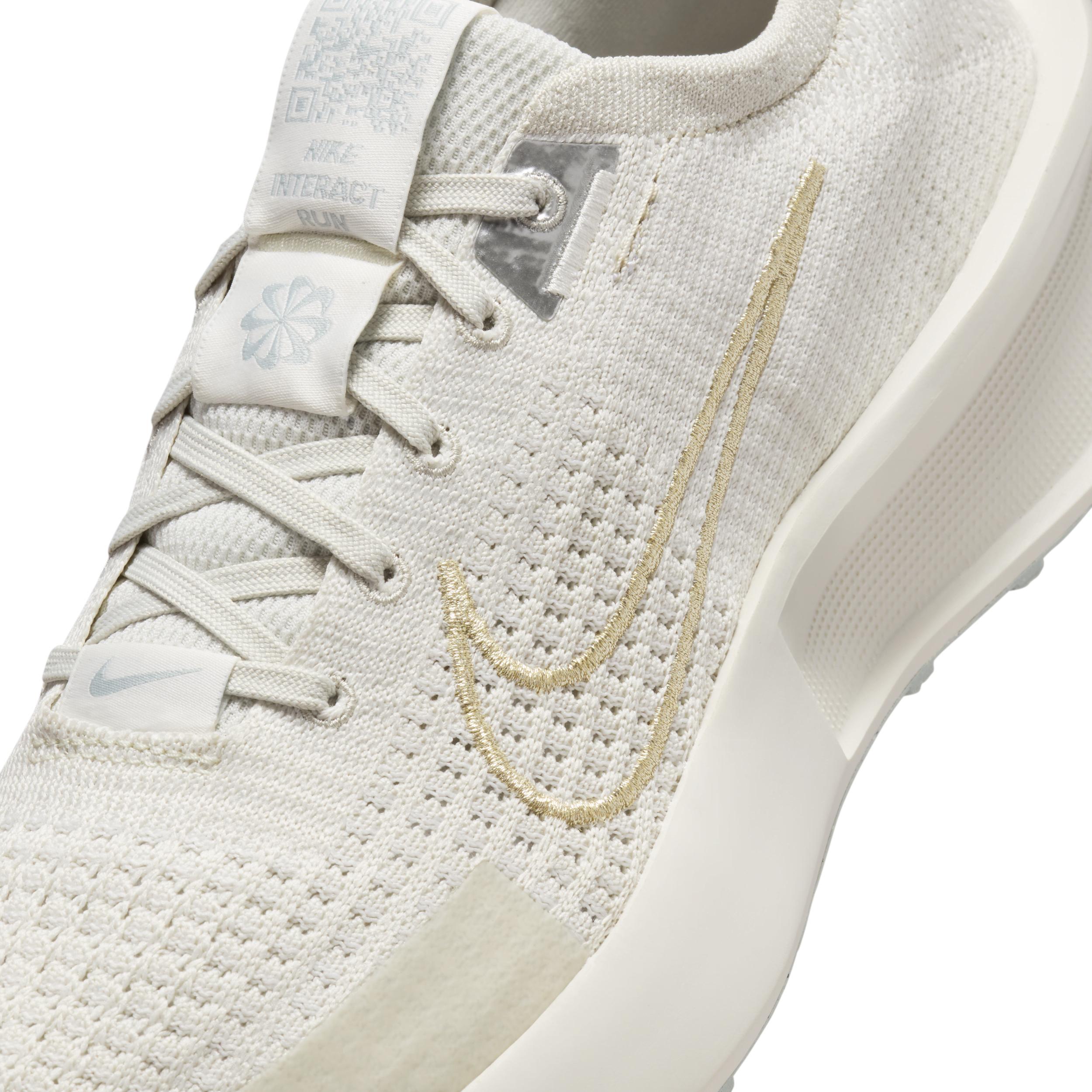 Nike Interact Run Women's Road Running Shoes Product Image