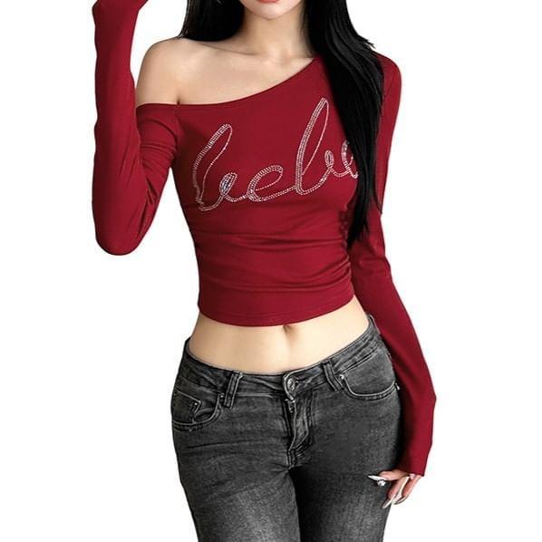 Long-Sleeve Off-Shoulder Lettering Rhinestone Slim Fit Crop Top Product Image