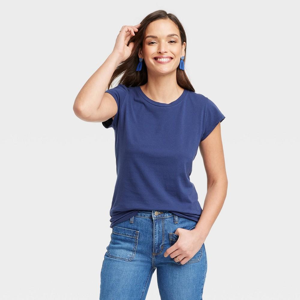 Womens Fitted Short Sleeve T-Shirt - Universal Thread Navy Blue L Product Image