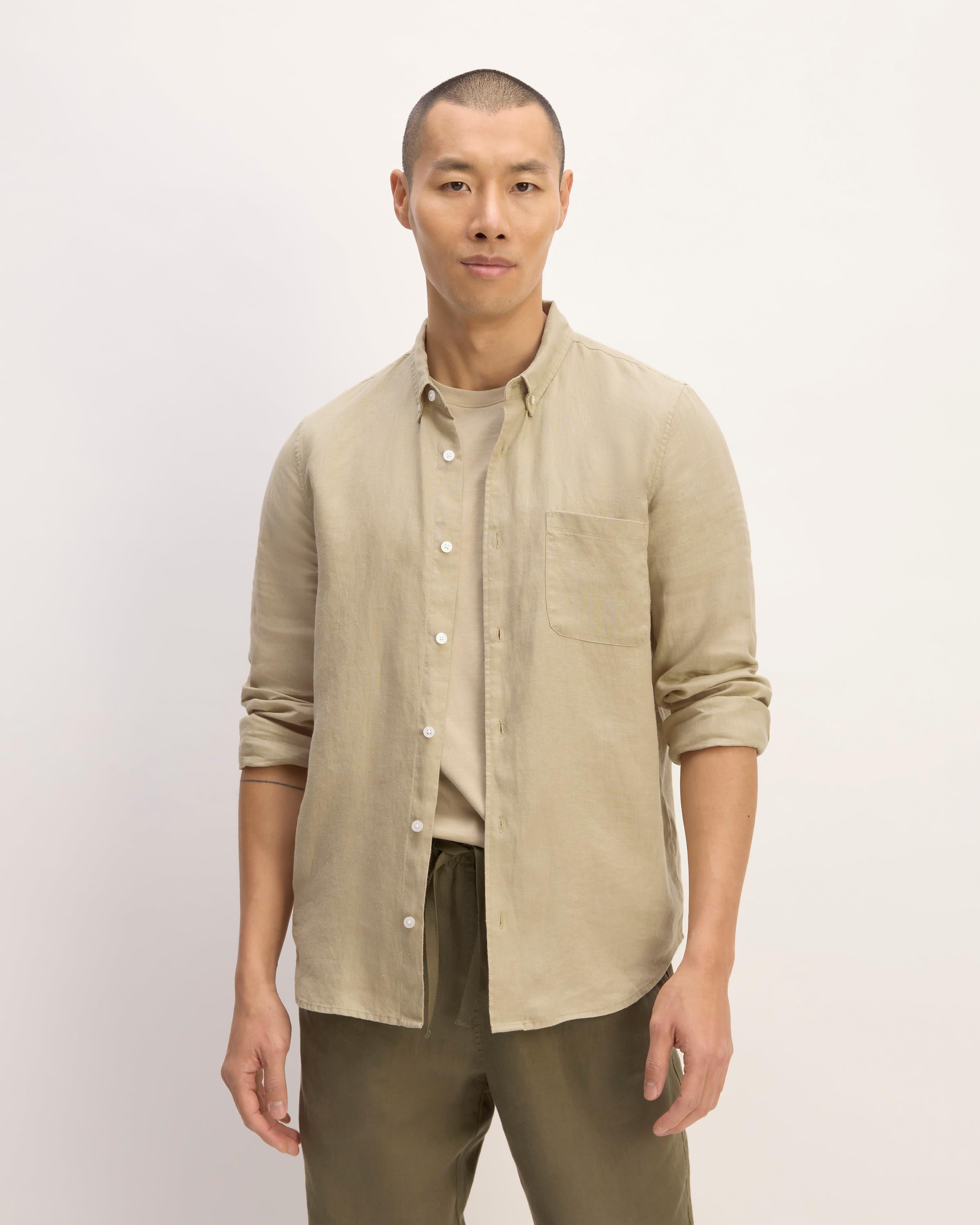 Mens Classic Shirt in Linen by Everlane Product Image