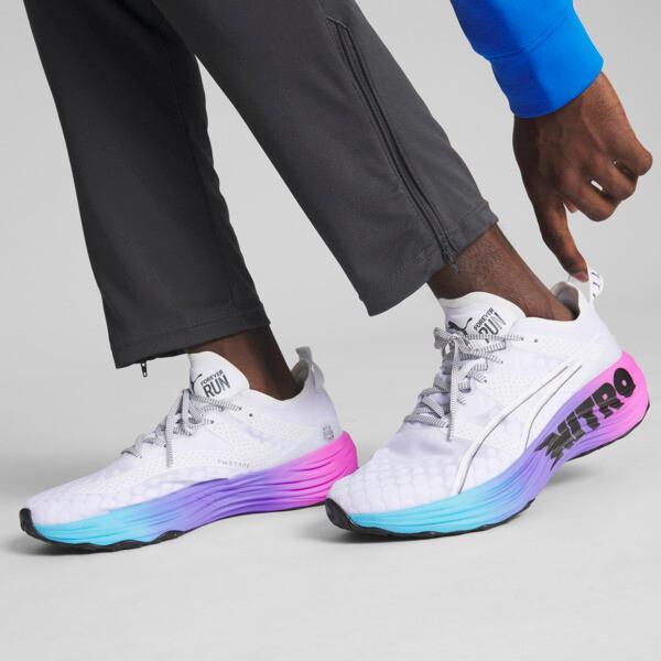 PUMA ForeverRun NITROâ¢ SUNSET Men's Running Shoes in White/Luminous Blue/Electric Orchid Product Image