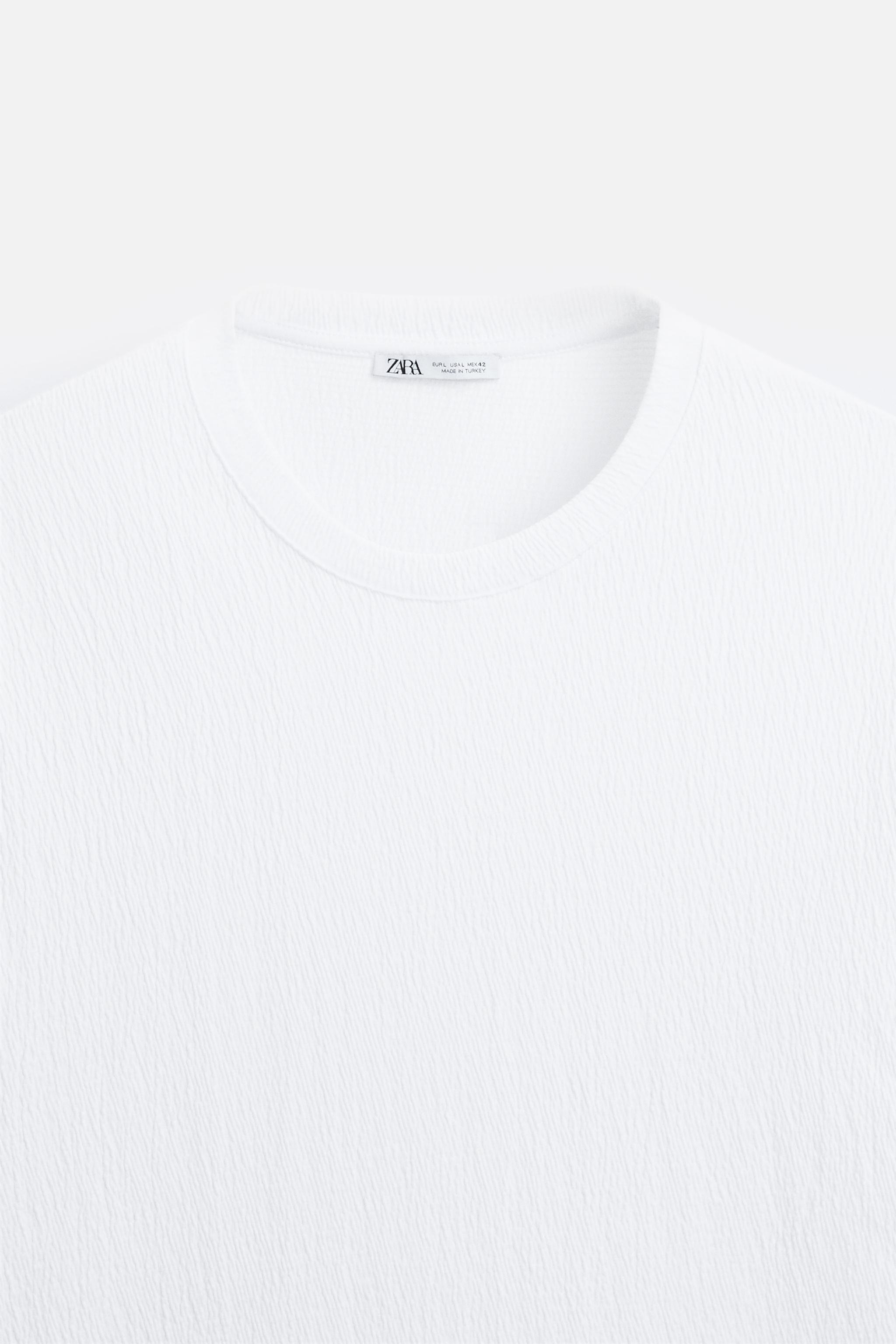 TEXTURED T-SHIRT Product Image