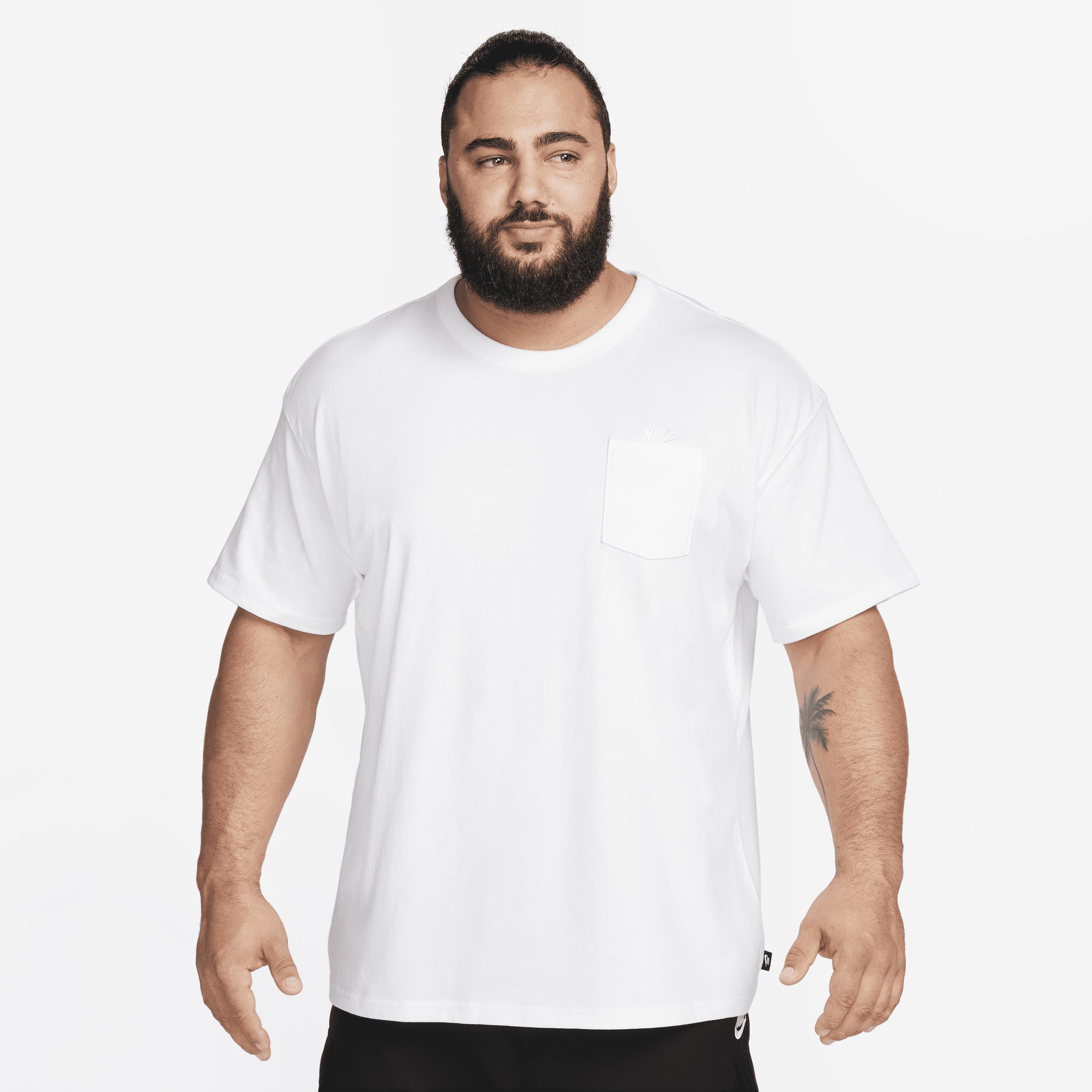 Nike Sportswear Premium Essentials Men's Pocket T-Shirt Product Image