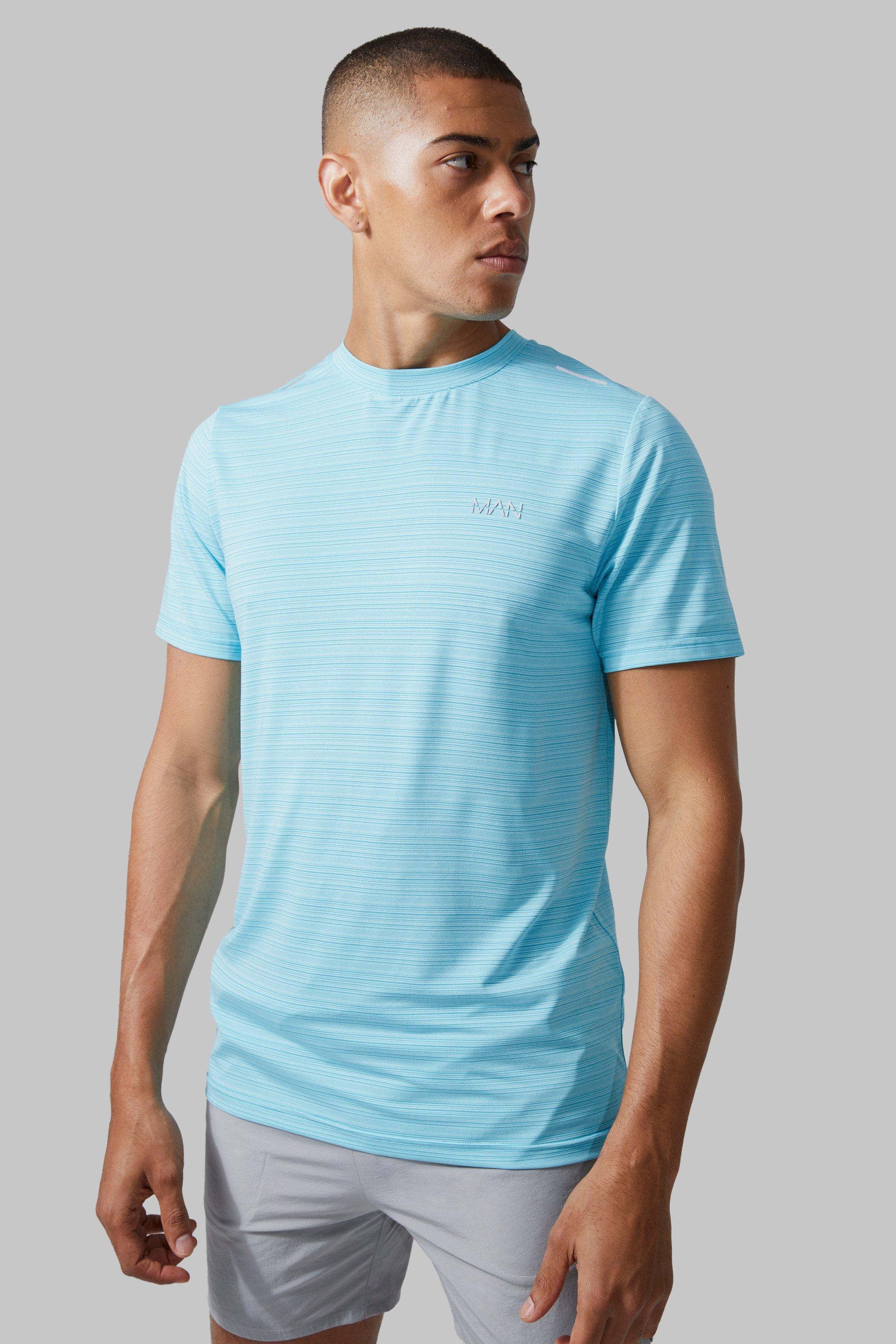 Man Active Lightweight Performance Reg Fit T-shirt | boohooMAN USA Product Image