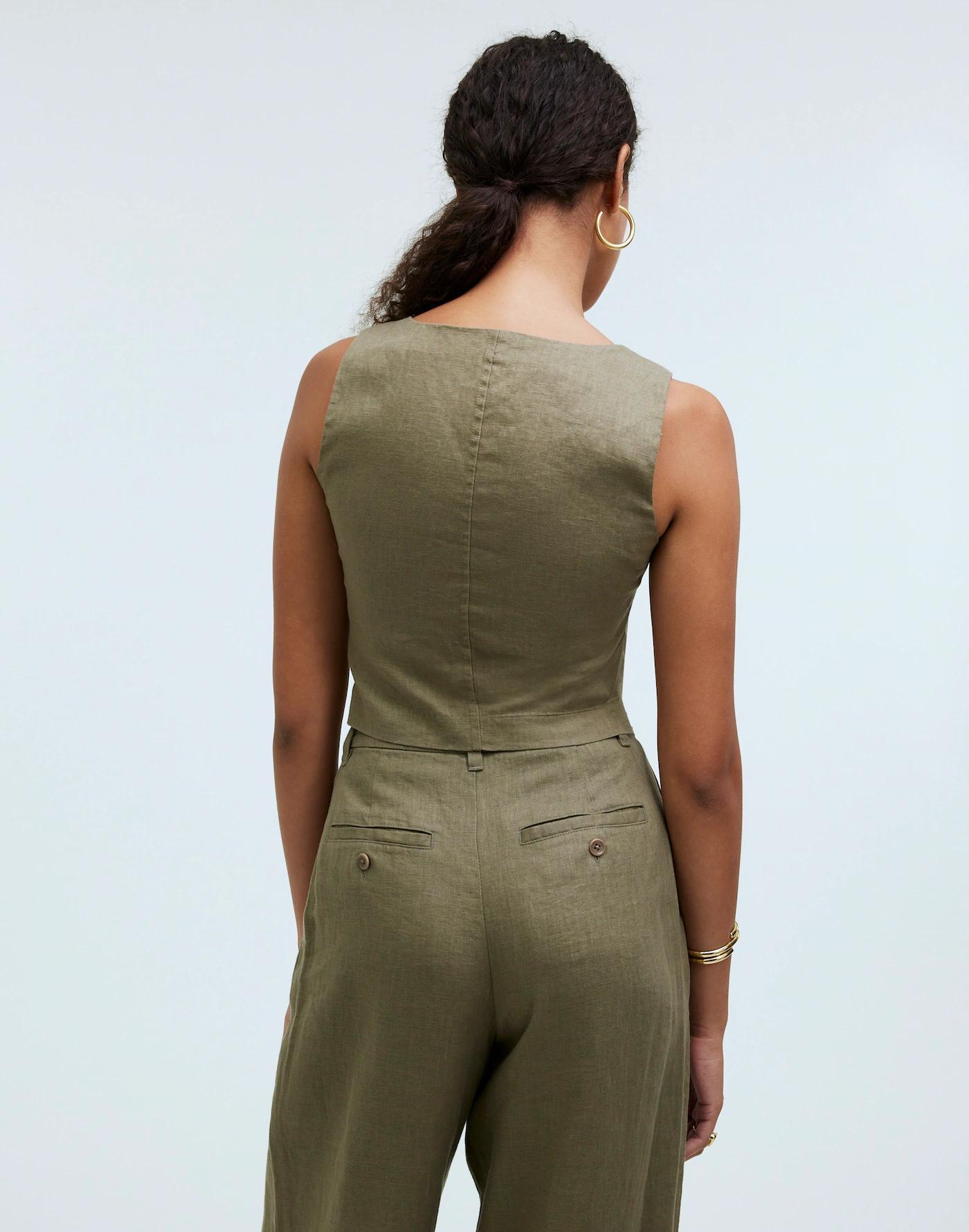 Scoopneck Crop Tank in 100% Linen Product Image