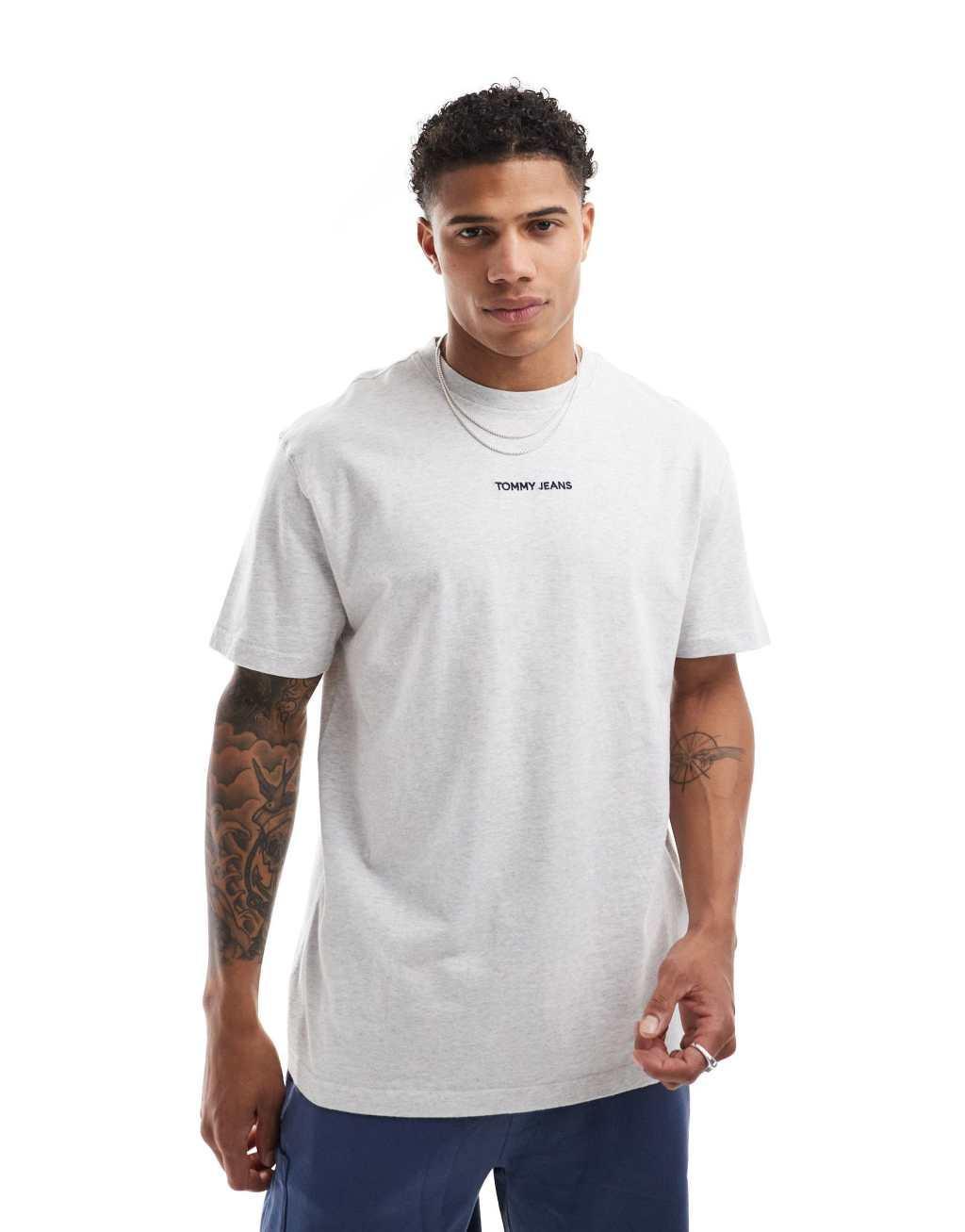 Tommy Jeans small logo T-shirt in gray Product Image