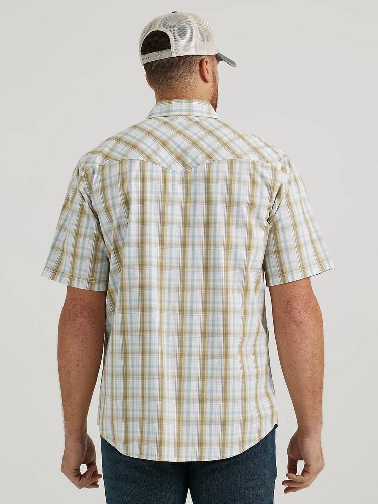 Wrangler 20X® Men's S/S Khaki Plaid Advanced Comfort Snap Shirt Product Image