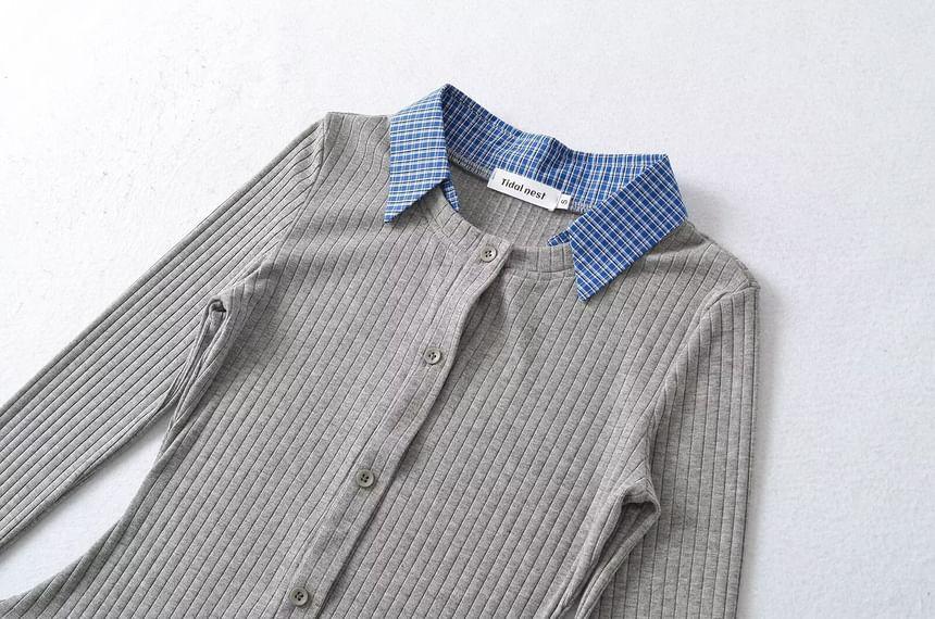 Mock Two-Piece Long-Sleeve Gingham Collar Button-Up Tee Product Image