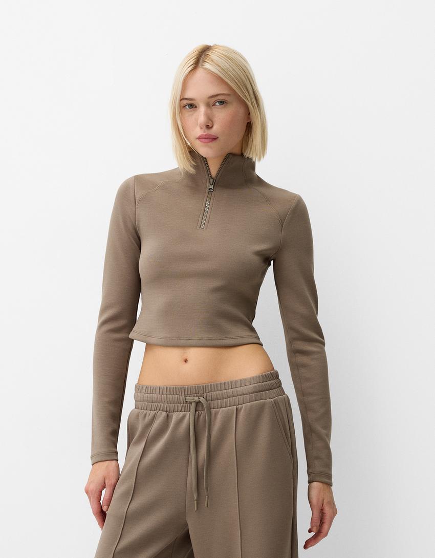 Sweater with zipper Product Image