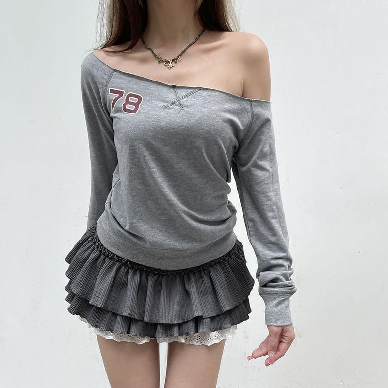 Off Shoulder Numbering Print Sweatshirt Product Image