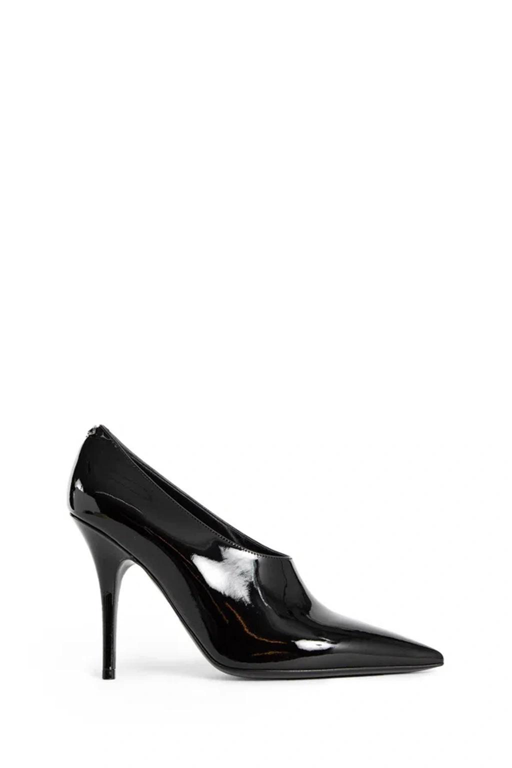 Woman Black Pumps Product Image