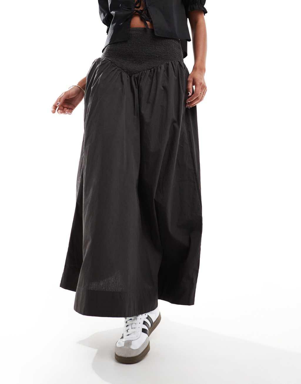 Cotton On v waist maxi skirt in black Product Image