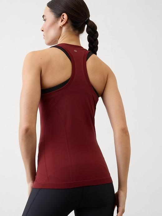 Momentum Seamless Tank Product Image