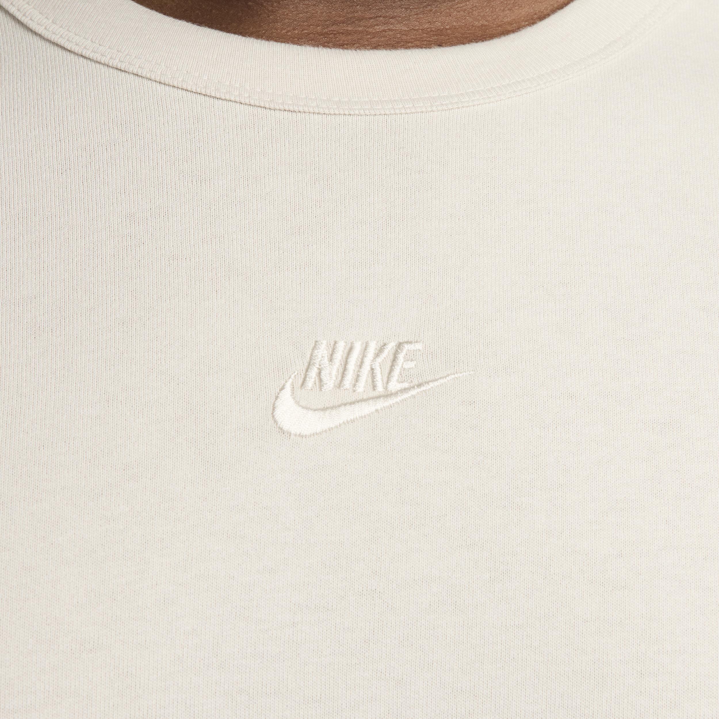 Men's Nike Sportswear Premium Essentials Long-Sleeve T-Shirt Product Image