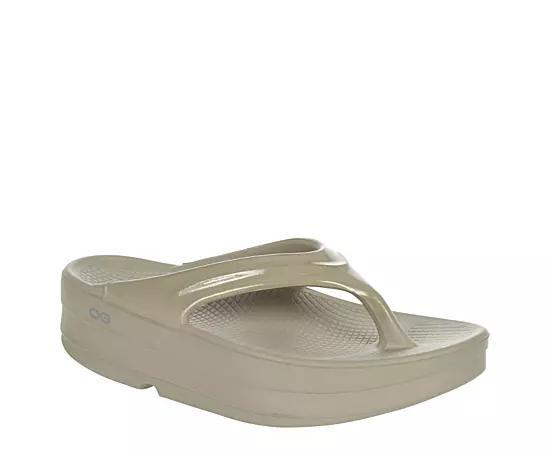 Oofos Womens Oomega Flip Flop Sandal Product Image