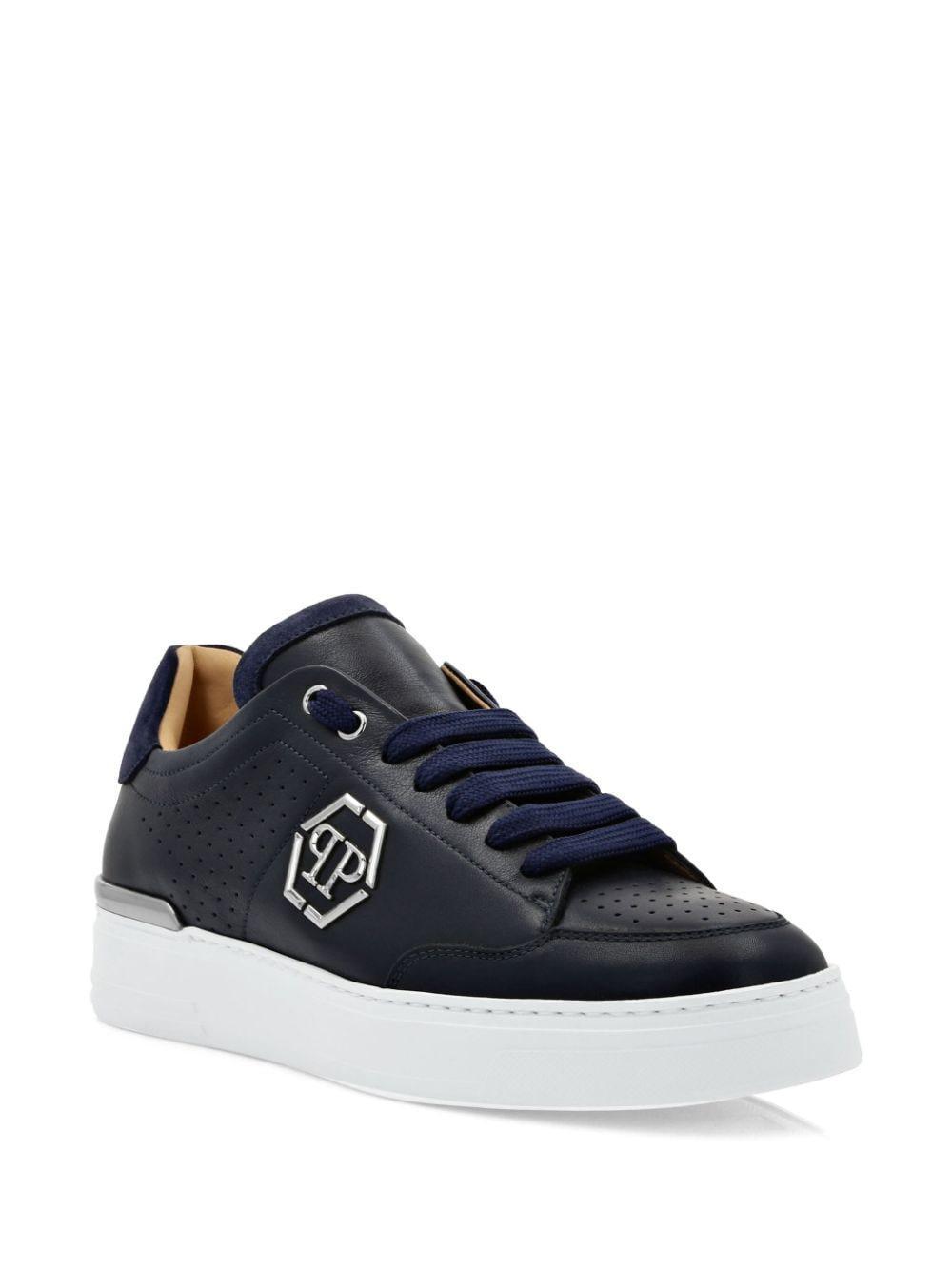 logo-appliqué low-top sneakers Product Image