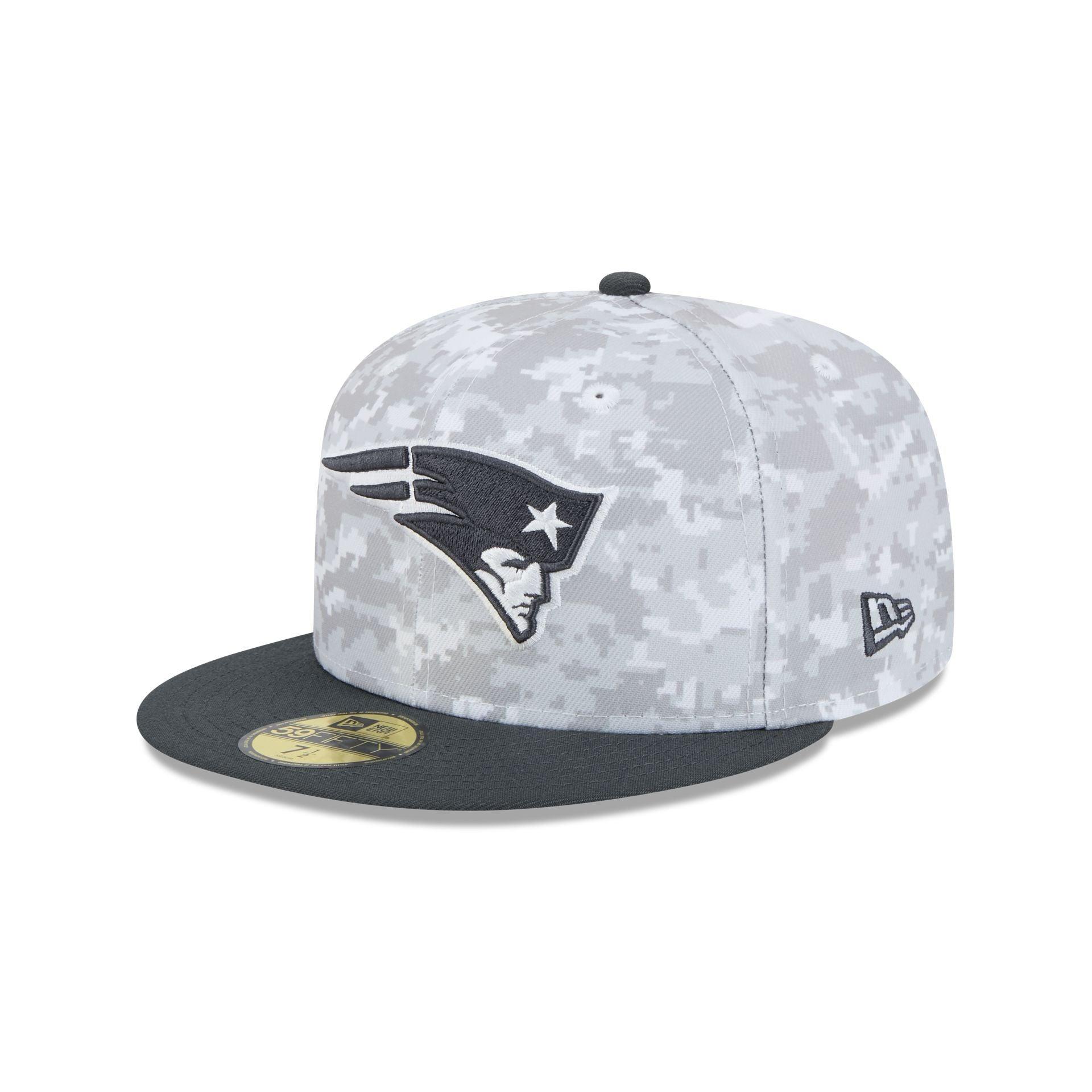 New England Patriots 2024 Salute to Service 59FIFTY Fitted Hat Male Product Image