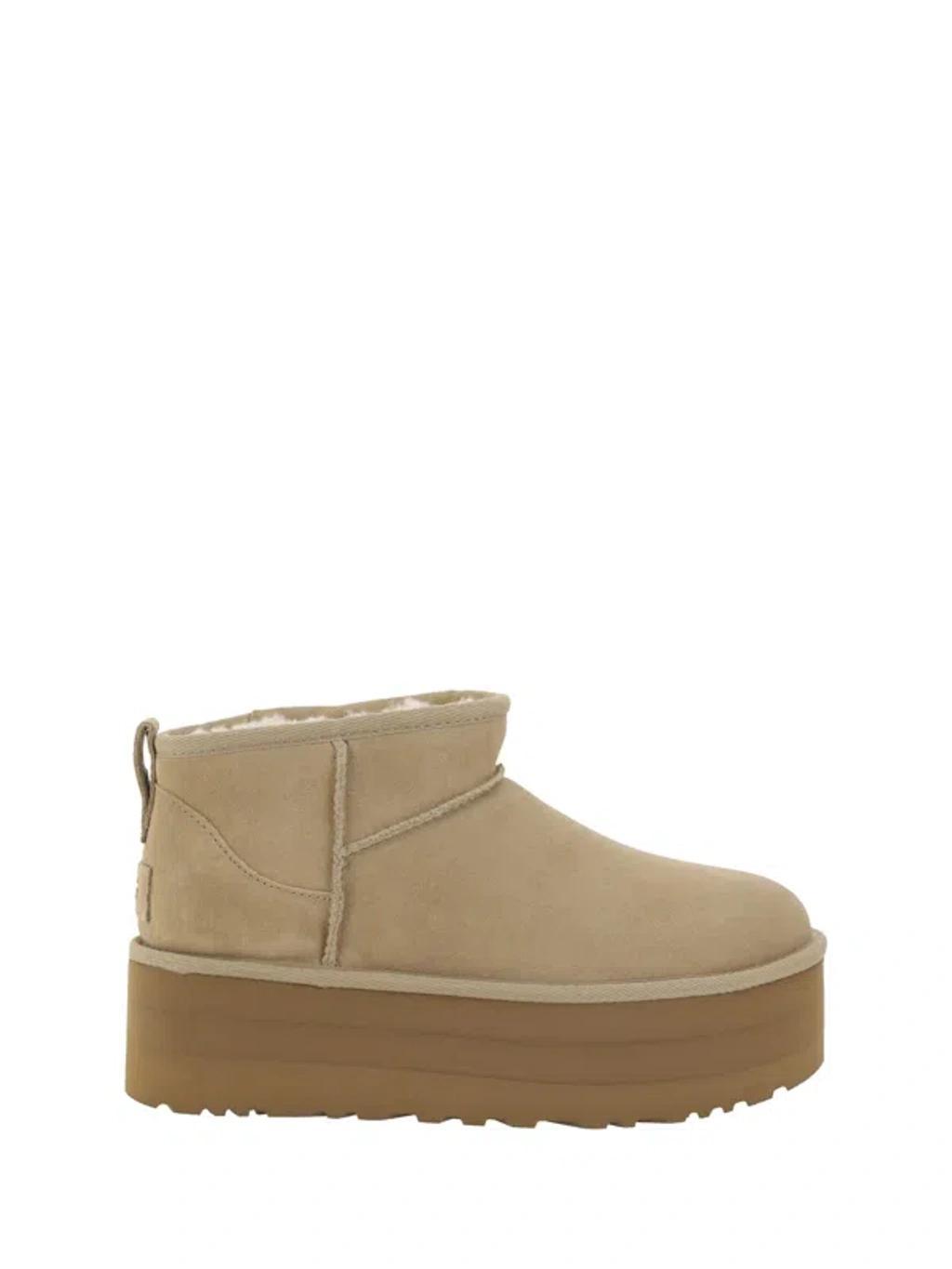 Ultra Mini Classic Boots With Plateau In Sand Product Image