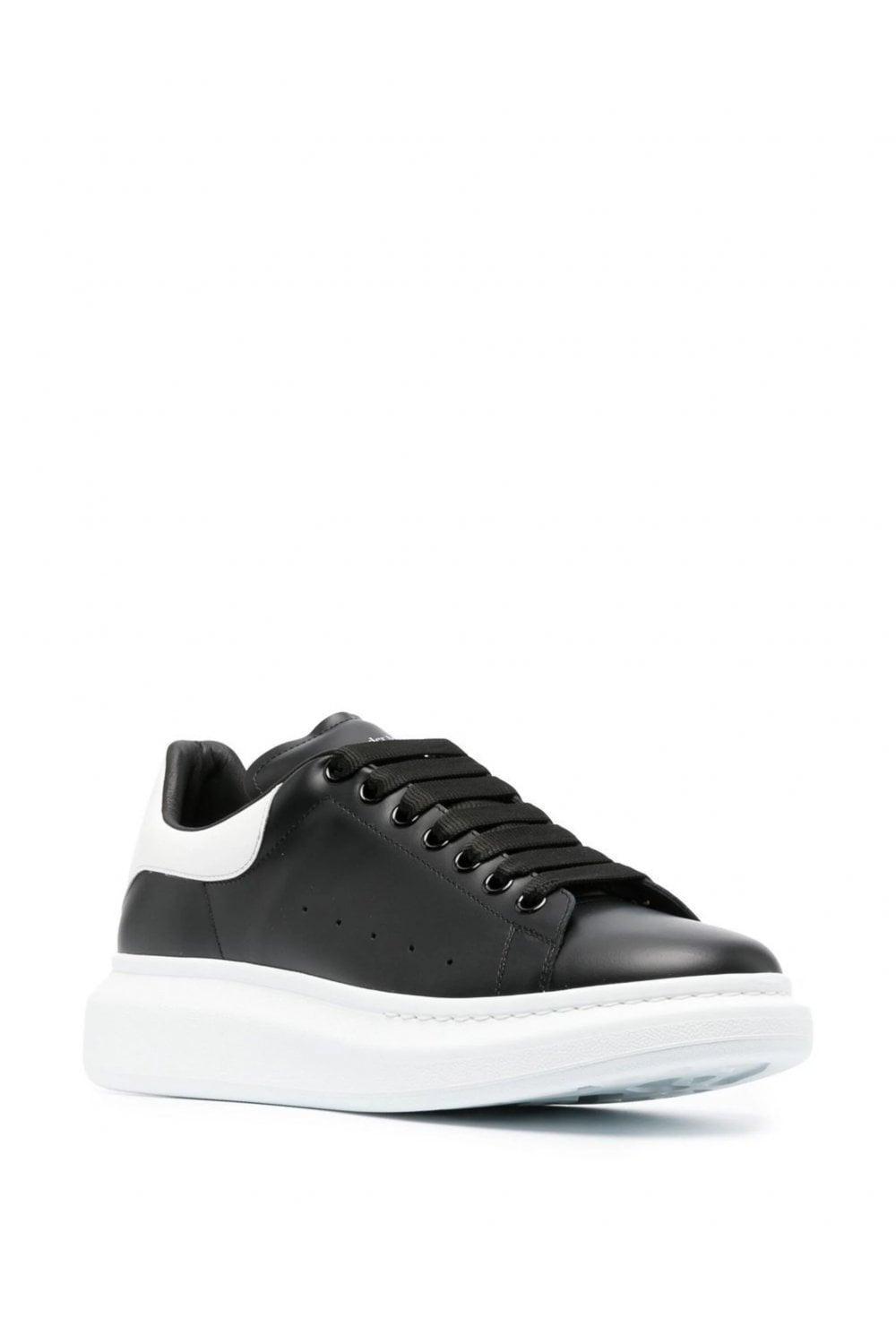 Sneakers In Black Product Image