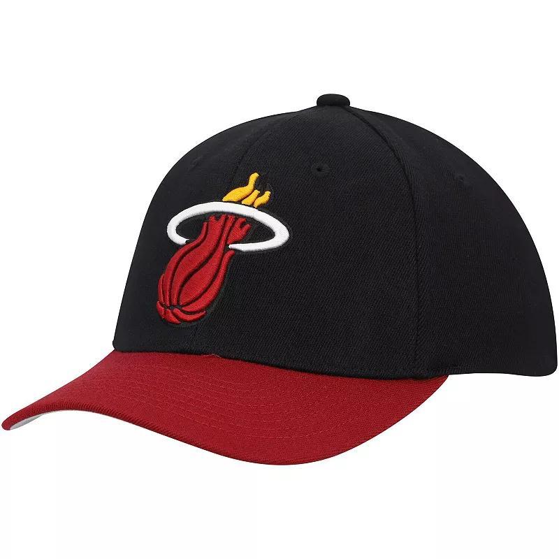 Mens Mitchell & Ness /Red Miami Heat MVP Team Two-Tone 2.0 Stretch-Snapback Hat Product Image