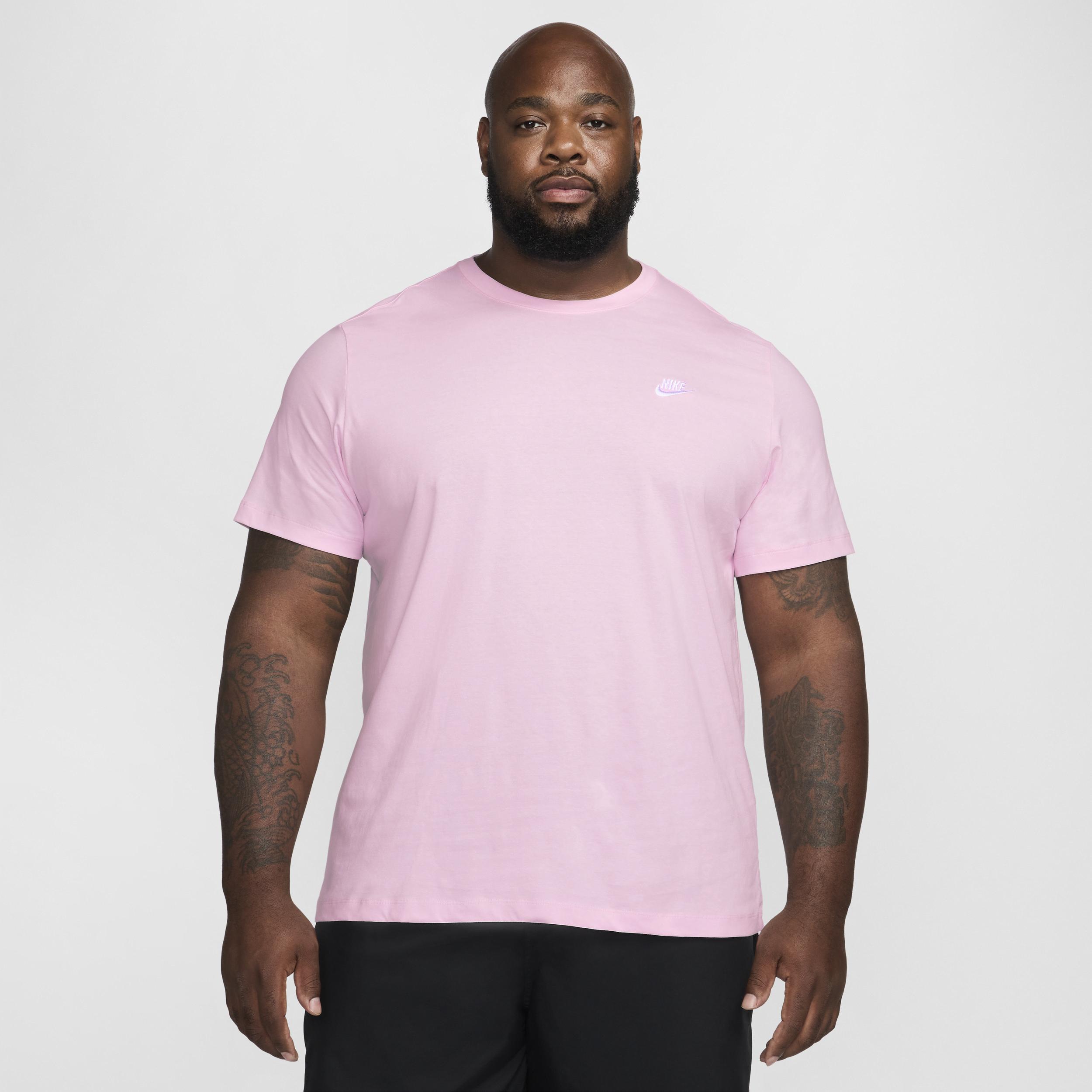 Nike Sportswear Club T-Shirt Product Image