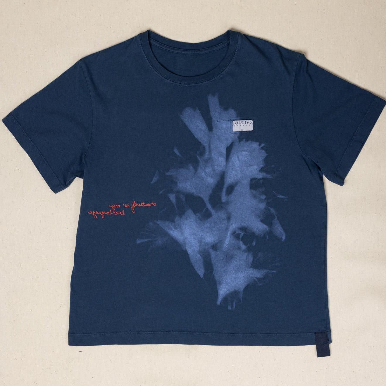 Cyanotype Flower Tee Male Product Image