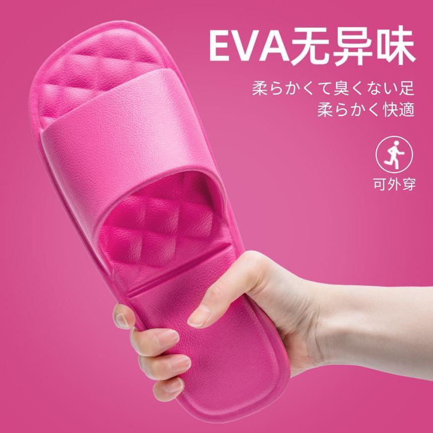 Travel Foldable Slippers Product Image