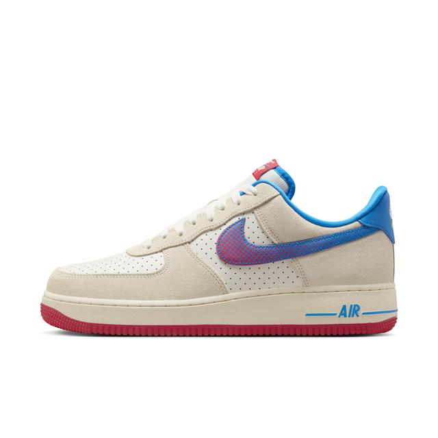 Nike Men's Air Force 1 '07 LV8 Shoes Product Image