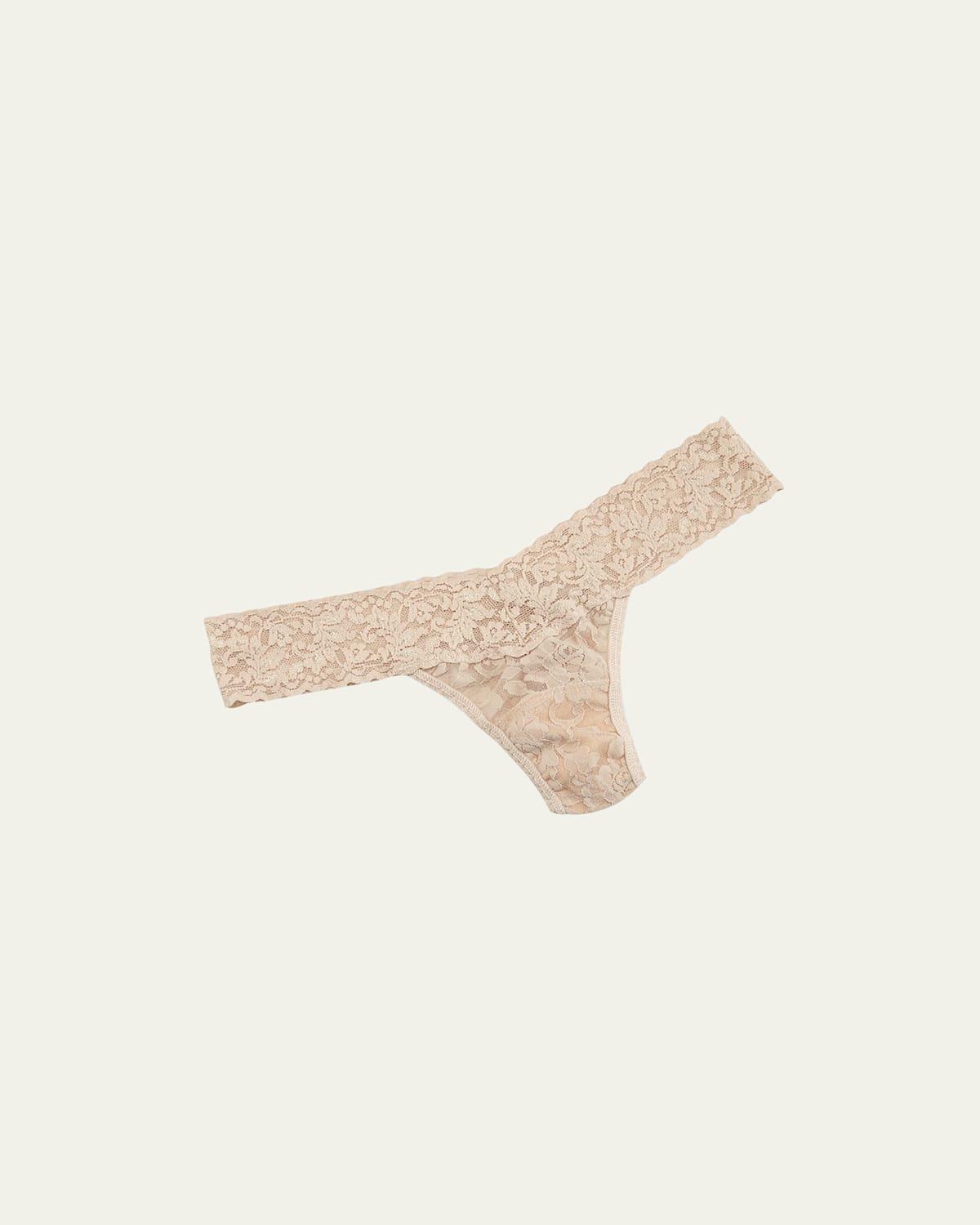 Signature Lace Low-Rise Thong Product Image