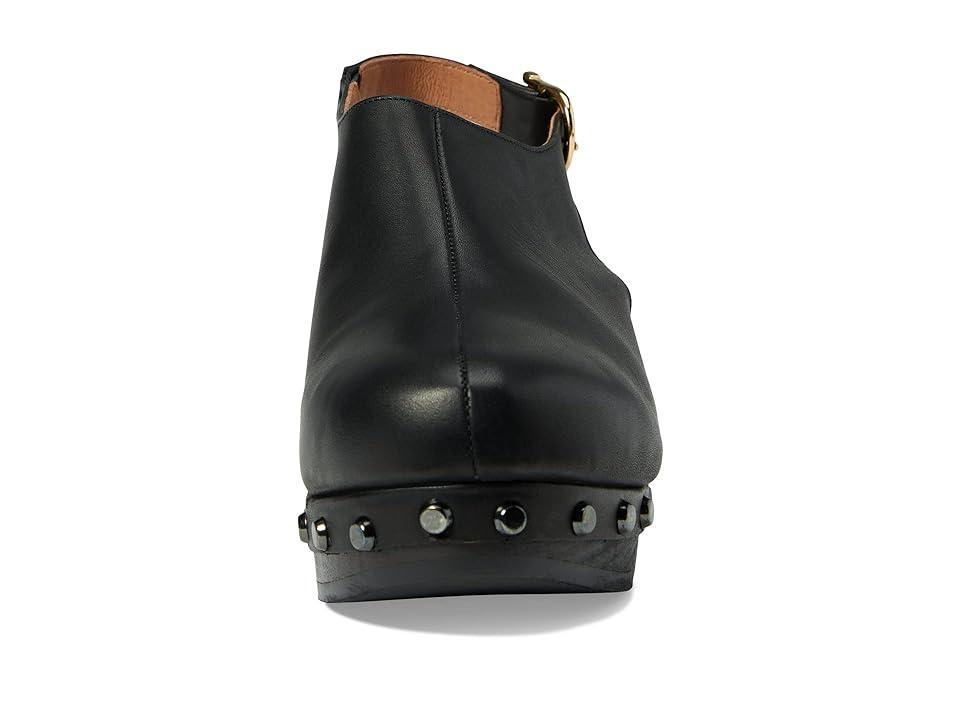 Andre Assous Skylar Women's Clog Shoes Product Image