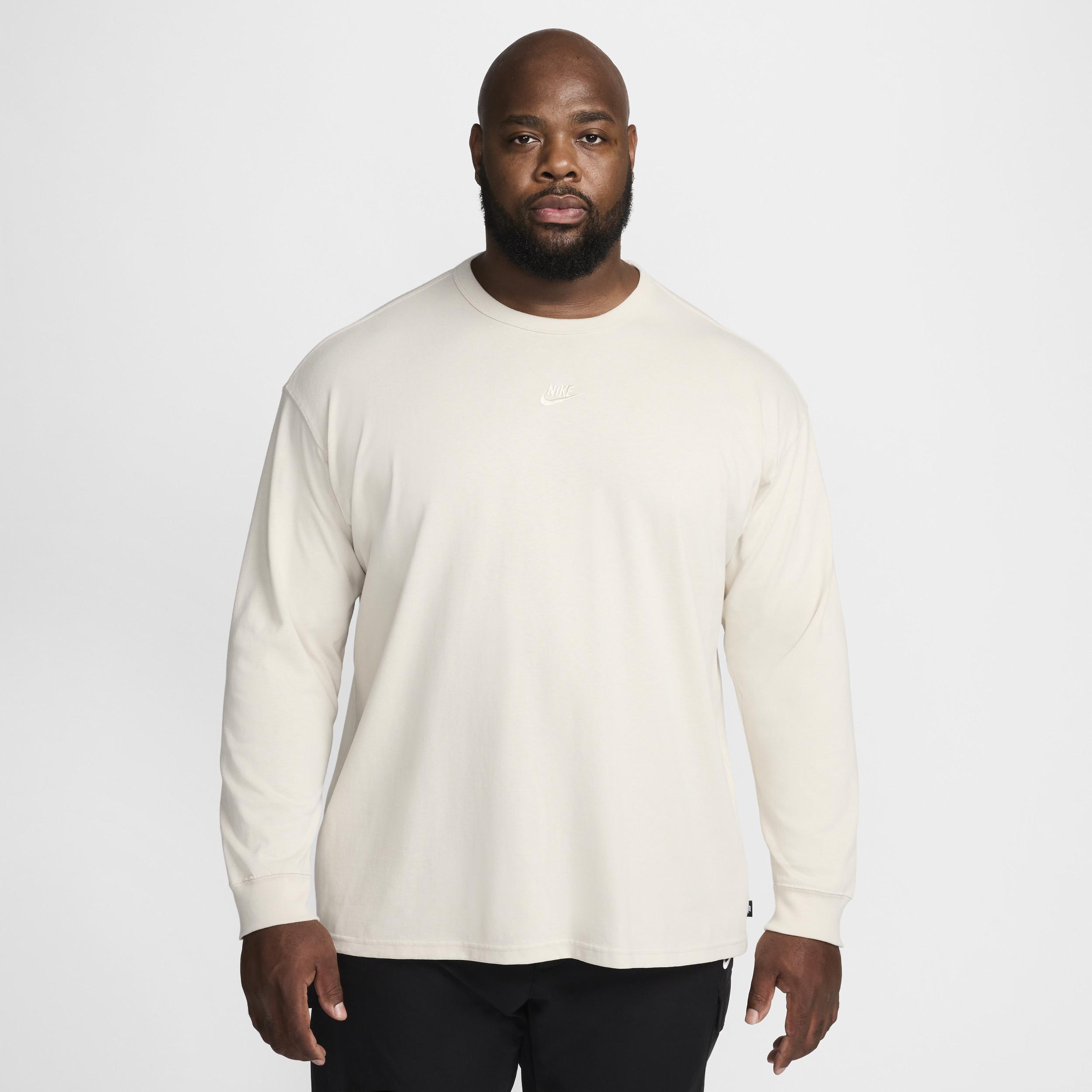 Men's Nike Sportswear Premium Essentials Long-Sleeve T-Shirt Product Image