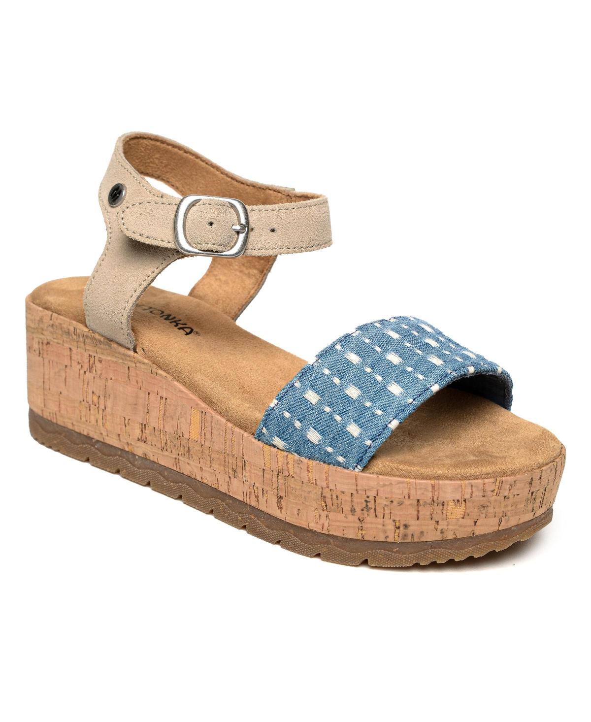 Minnetonka Womens Patrice Ankle Strap Wedge Sandal Product Image