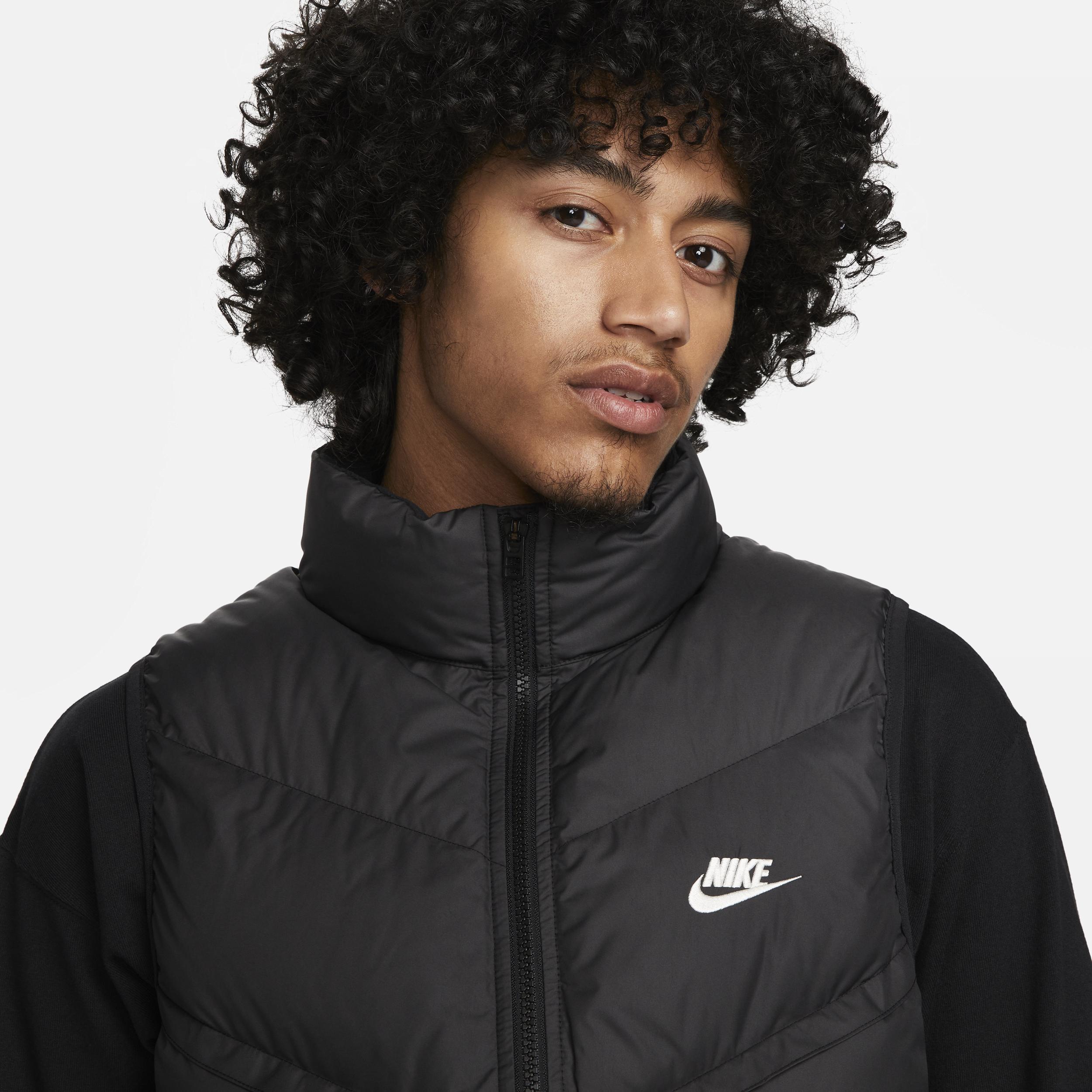 Nike Men's Storm-FIT Windrunner Insulated Vest Product Image