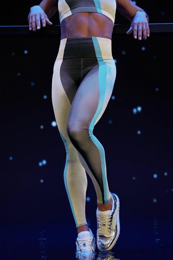 Seamless Ultra High-Waisted Legging Product Image